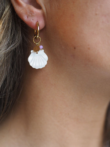 Earring shell with smiley